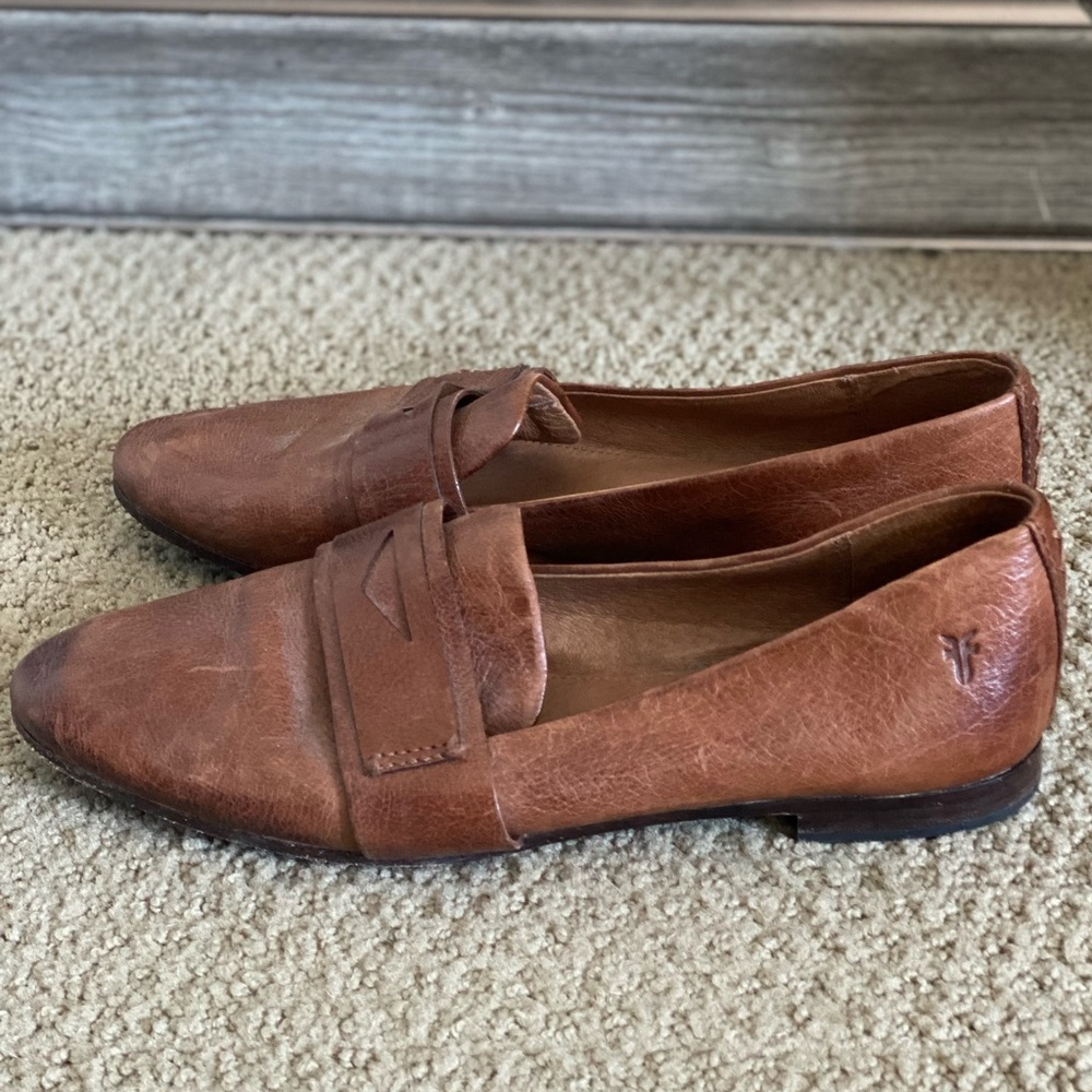Frye Flats!